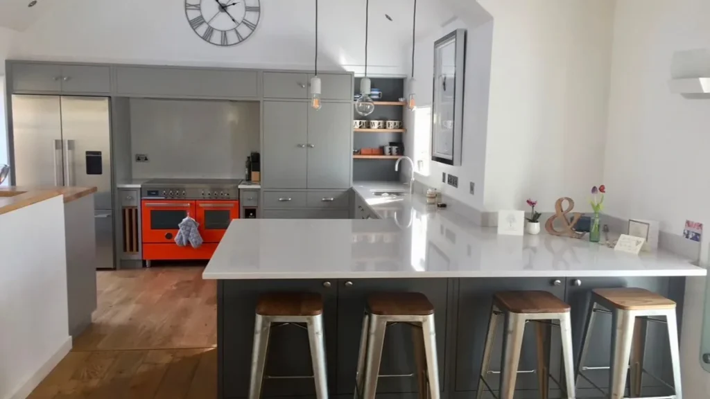 Fitted kitchens Jersey - grey shaker kitchen with quartz island